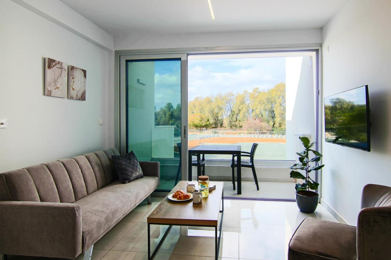 Ferienwohnung Phaedrus Living - Seaside Executive Flat Harbour 204 Paphos Exterior foto